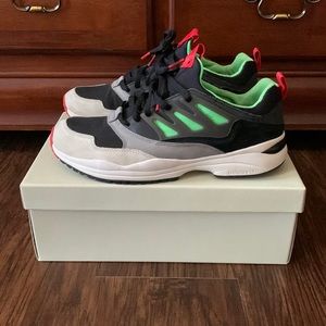 Mens Adidas Solebox Torsion Allegra size 9.5 with box